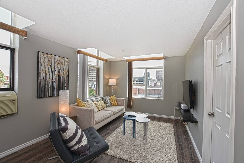 Living room, kitchen to the right