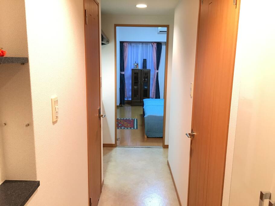 Let's enter the Room 1!