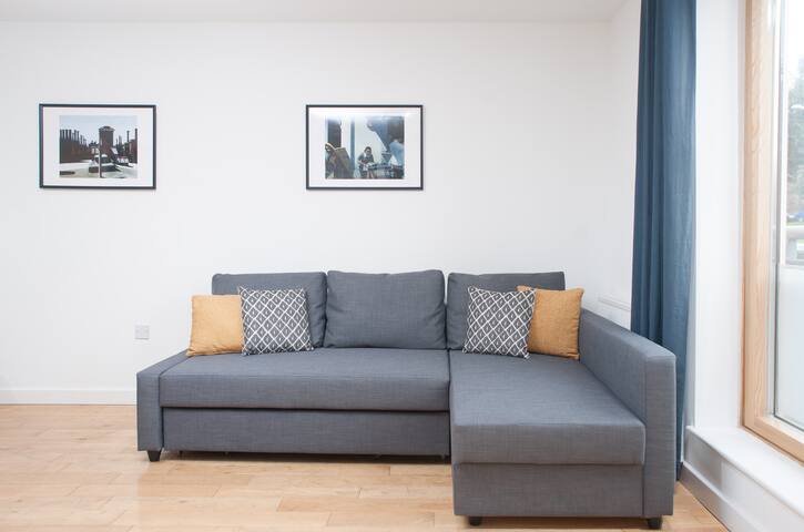 Clifton Jewel – 4 bed house w/parking. MyCityHaven gallery image 2