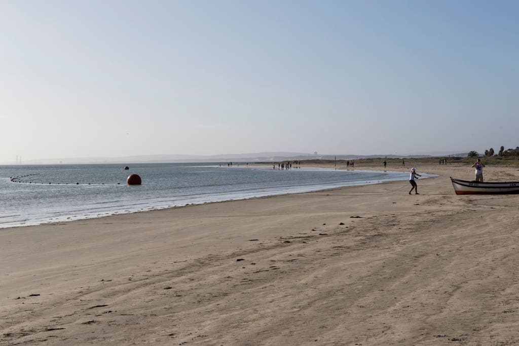 Direct beach access - the cottage has direct access to the beach through a small garden gate, making it the ideal place for those who love kitesurfing, swimming and fishing