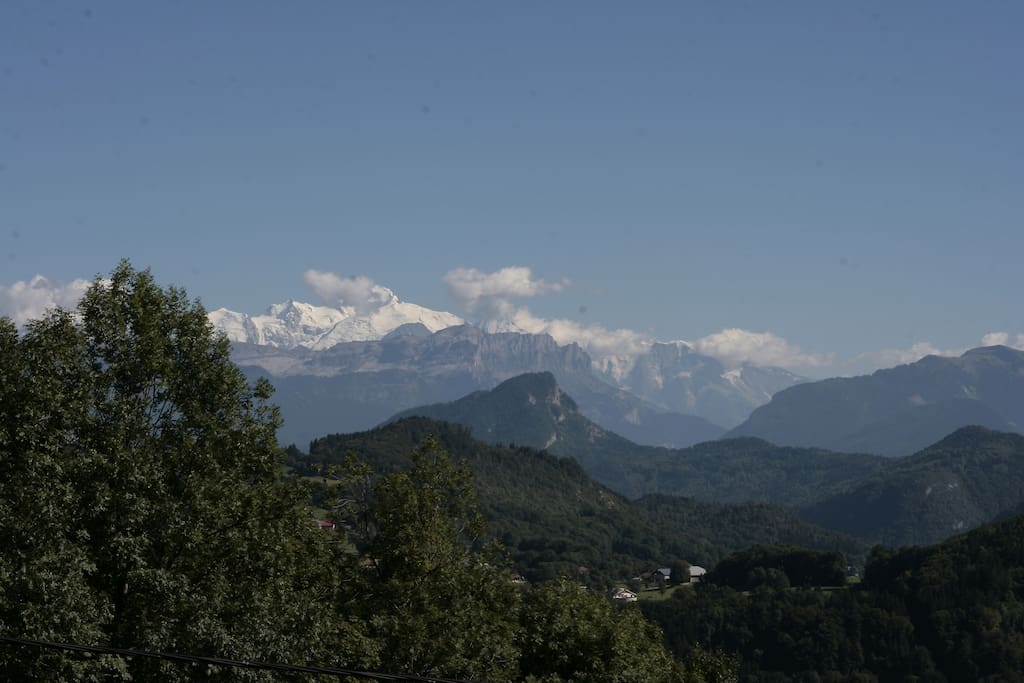 Onnion - vue sur Mont Blanc! - Onnion - view of Mont Blanc!