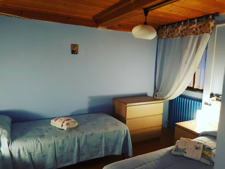 Dhomë gjumi 2