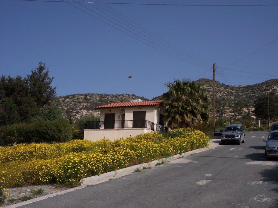 Secluded bungalow in quiet cul de sac