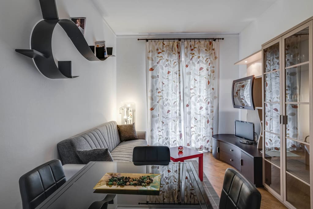 Zona living room arredata in stile moderno
