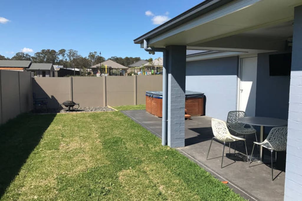 Bit of yard, outdoor sitting area, fire pit and spa. Use of these are negotiable.