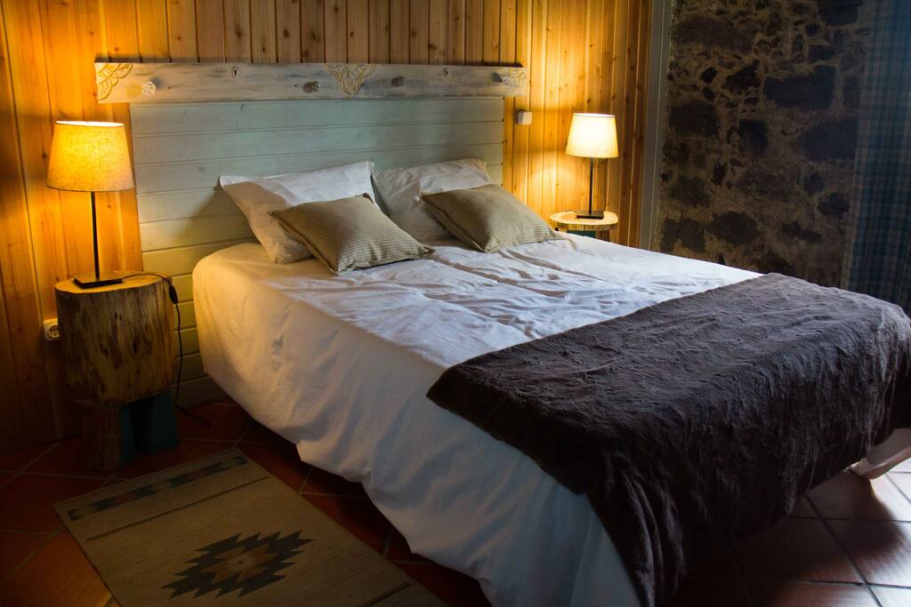 Quarto Casal / Double bed