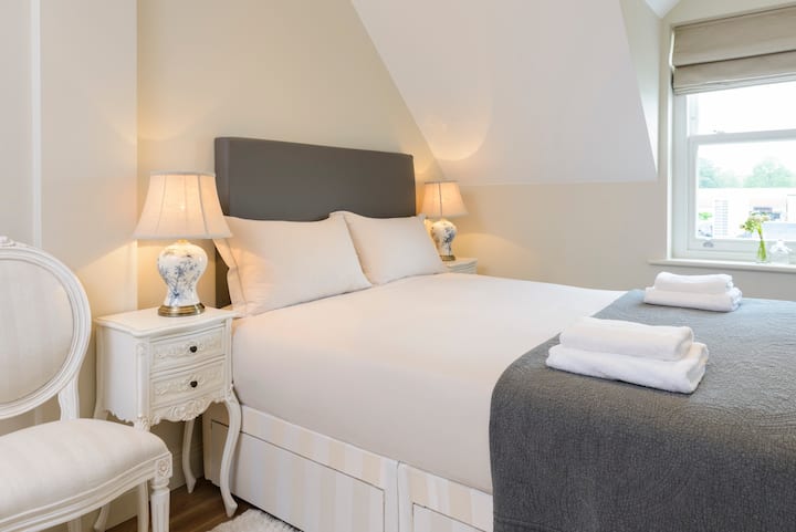 Საწოლი 152 × 203 სმ