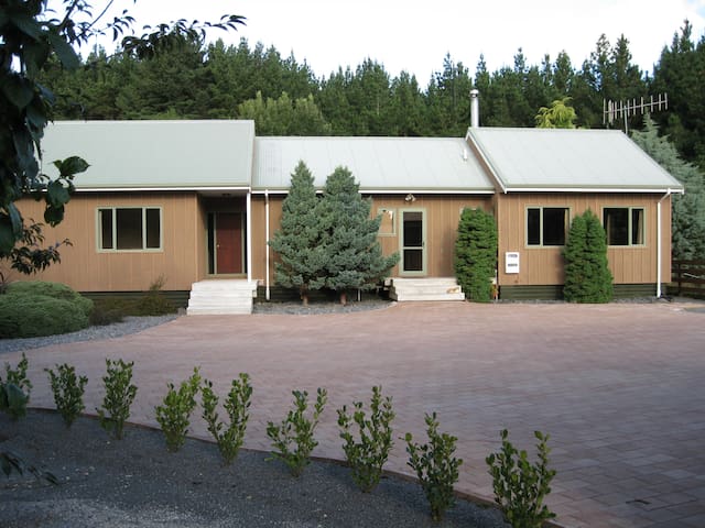 Country accommodation near Taupo