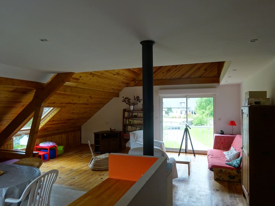 Le Salon ,vue sur les montagnes