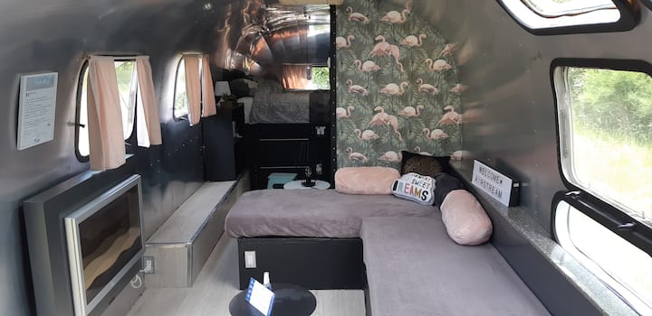 Caravane Vintage  
( Zoo De Beauval, Spa 24h/24h) - Indre