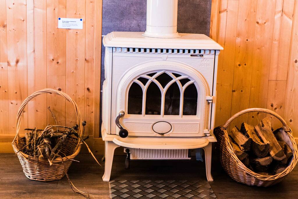la chaleur d'un poele à bois
