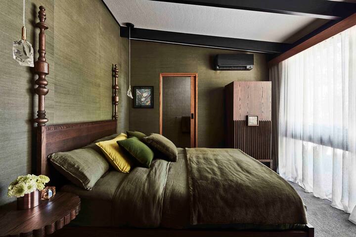 Luxurious Mid-Century Modern Home, Yarra Valley gallery image 3