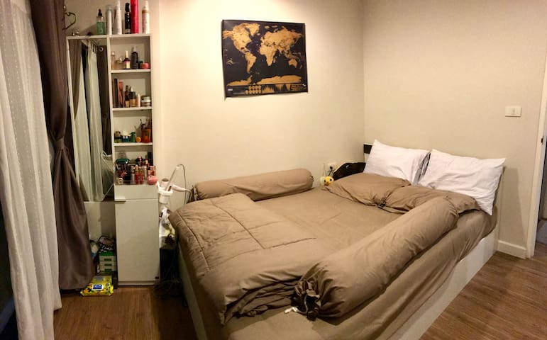 Sanctuary place near MRT station and Express way