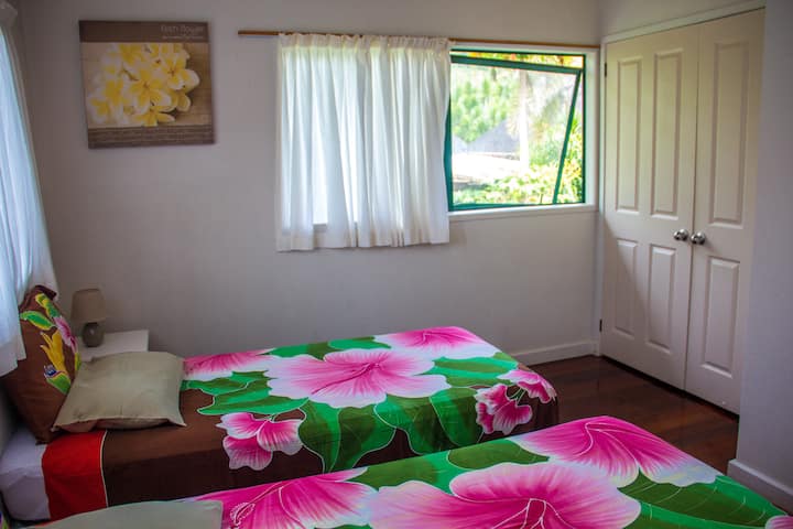 Upper floor - Bedroom 2 with Ensuite - twin single share layout