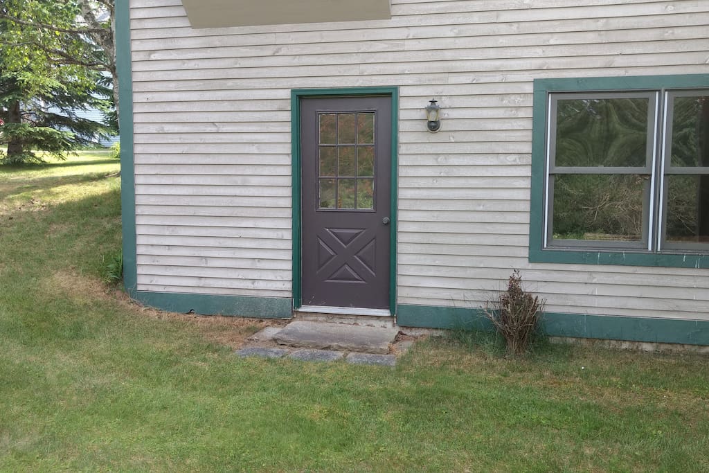Guest Suite - Private Entrance
