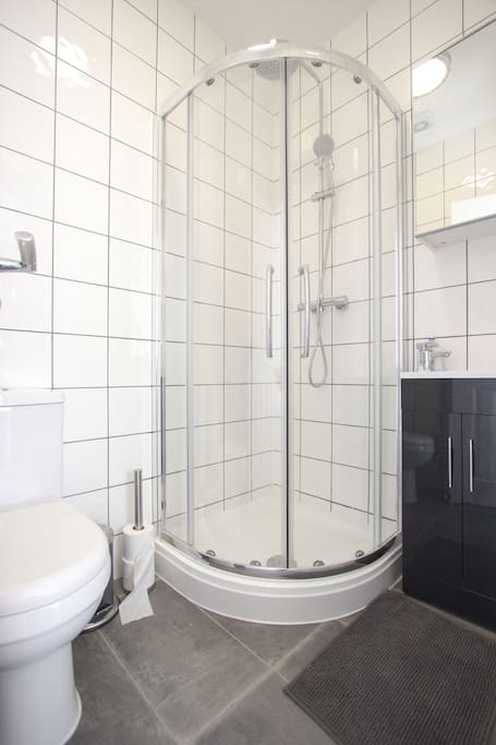 En Suite Shower Room