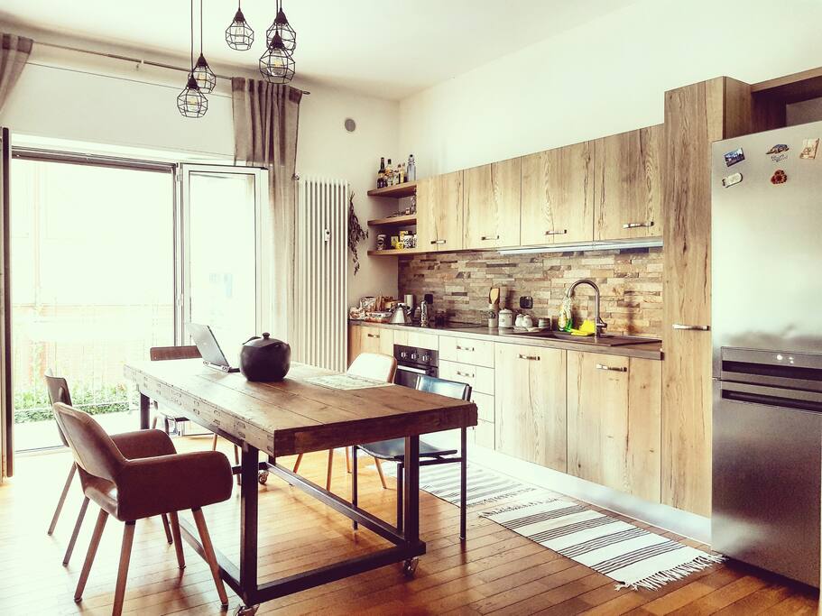 Brand-new kitchen and dining area