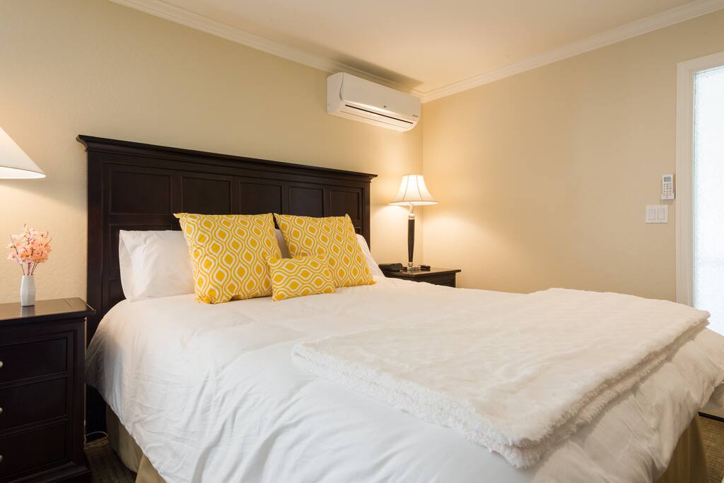 "Sophie's place is centrally located only 6 minutes from downtown Napa and right off the Silverado Trail. We rate this property as really a wonderful spot to enjoy your travels in the wine country. Quiet, beautiful and just plain comfortable after a full day of visiting the surrounding hills." - Carol (5 stars *****)