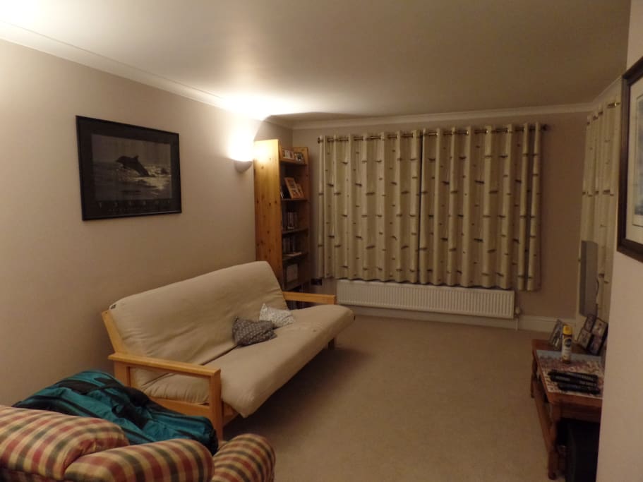Lounge with TV