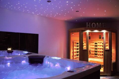 Romantic cottage with spa and sauna