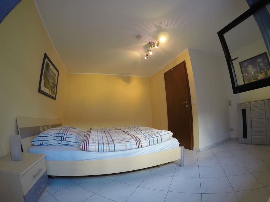Schlafzimmer /bedroom
