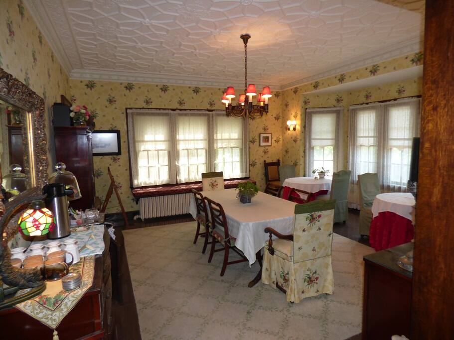 Common dining room