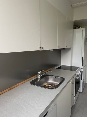 Skøn rækkehus tæt på by, strand med egen have. gallery image 5