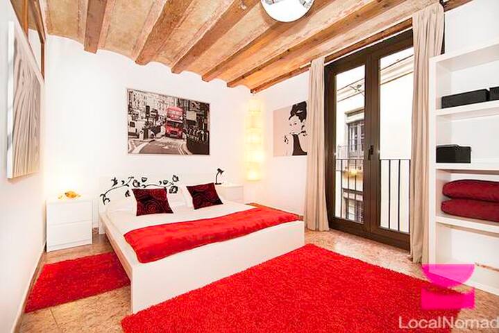 Gothic area Flat-Piso en el Barrio Gótico