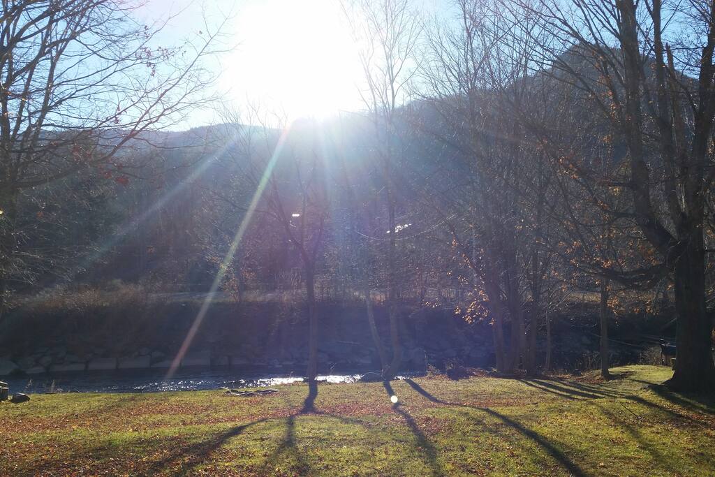Beautiful Mountain View from the Back Yard