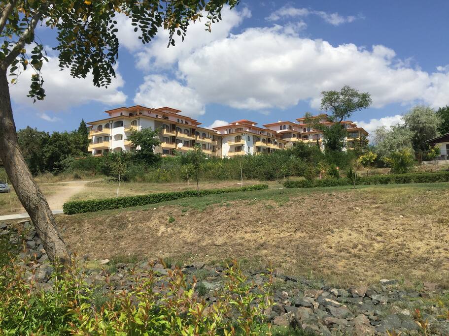 The complex from the park area before the beach