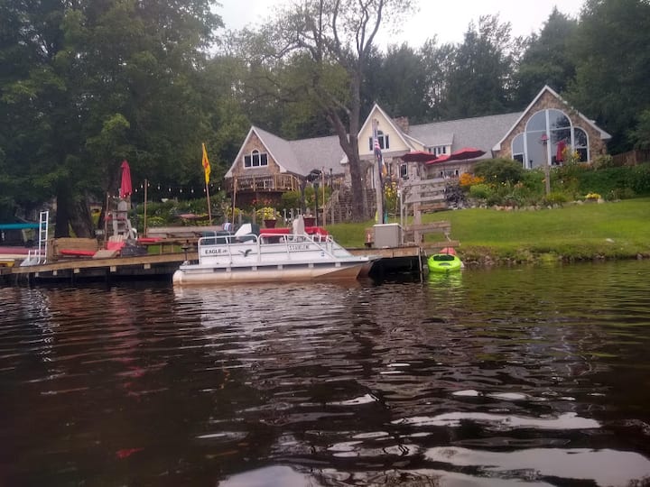 Castlebrook on Lake Mokoma 5 beds 5 bath Houses for Rent in Laporte