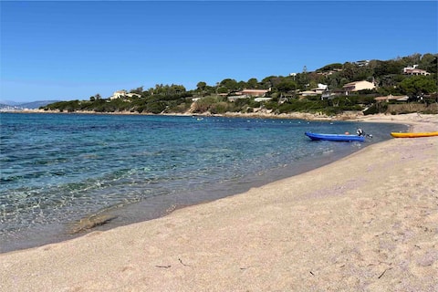 Popular Airbnb listing: Small house in Portigliolo in Coti Chiavari