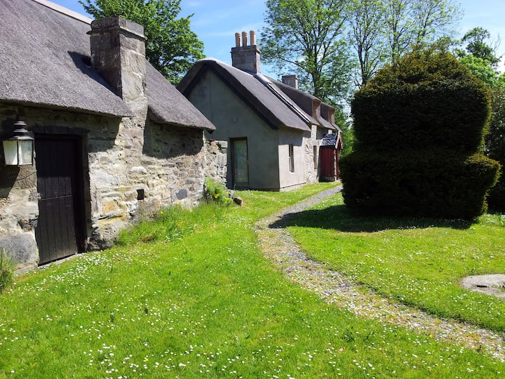 Unique cottage by Aberfeldy Houses for Rent in Camserney, Scotland