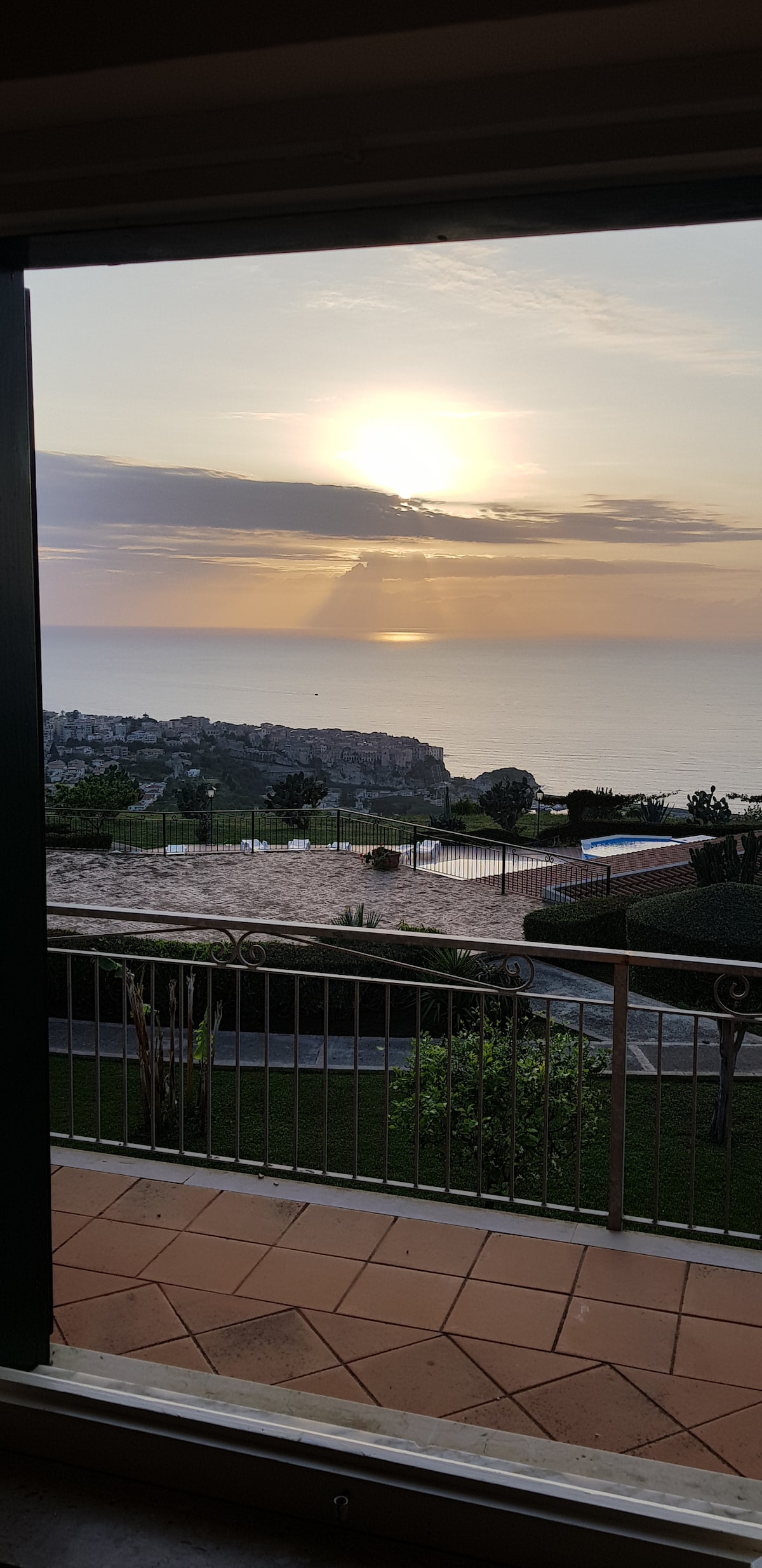 MARASUSA Floreal Frangipani in Parghelia — property photo 7