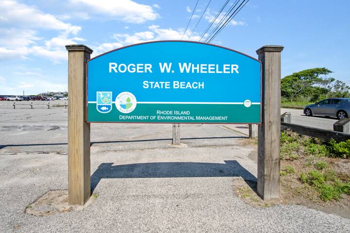 3 Beaches within 2 miles, A/C, Newly Renovated! gallery image 4