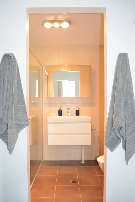 Ensuite