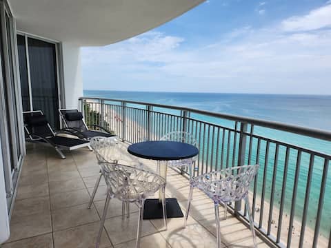 Stunning direct ocean front 2 bed / 2.5 bath condo