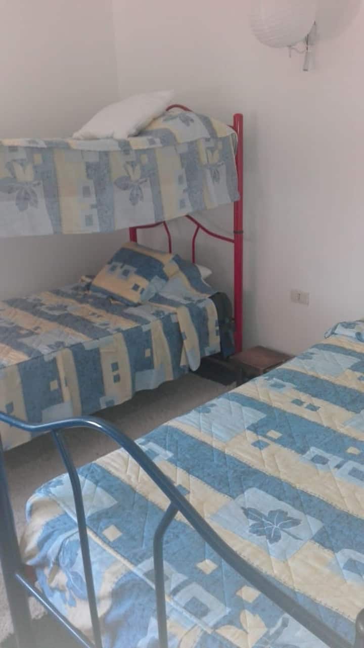 საძინებელი 4