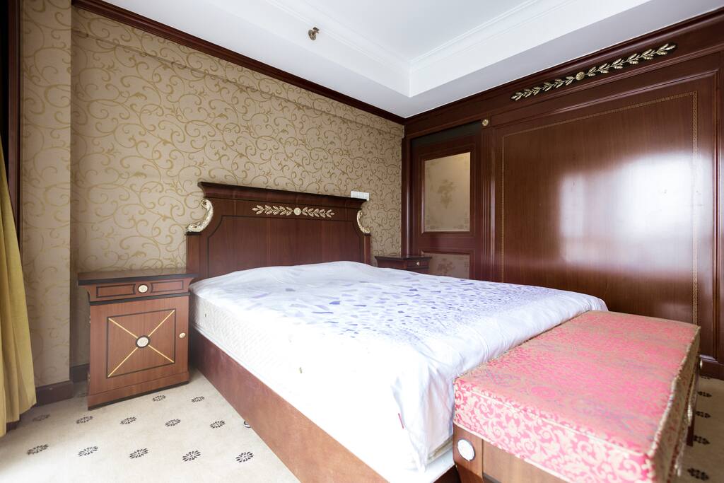 大床
Double bed