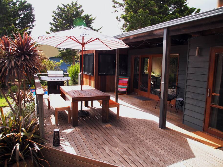 We love the deck and bbq