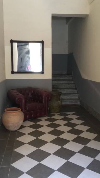 Ingresso del palazzo - Building entrance