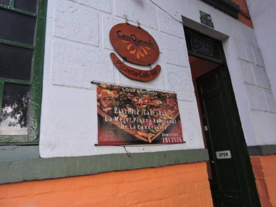 Entrada al hostal