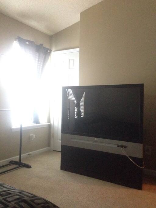 Traditional 50 tv with good quality