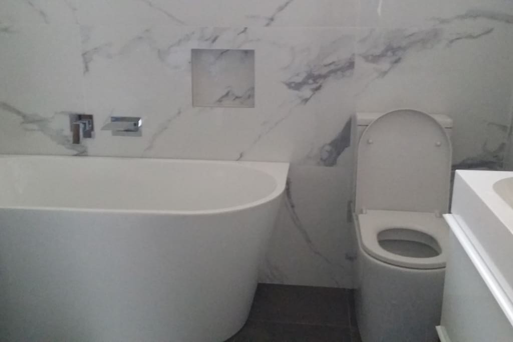 Large main bathroom with a wonderful bath!