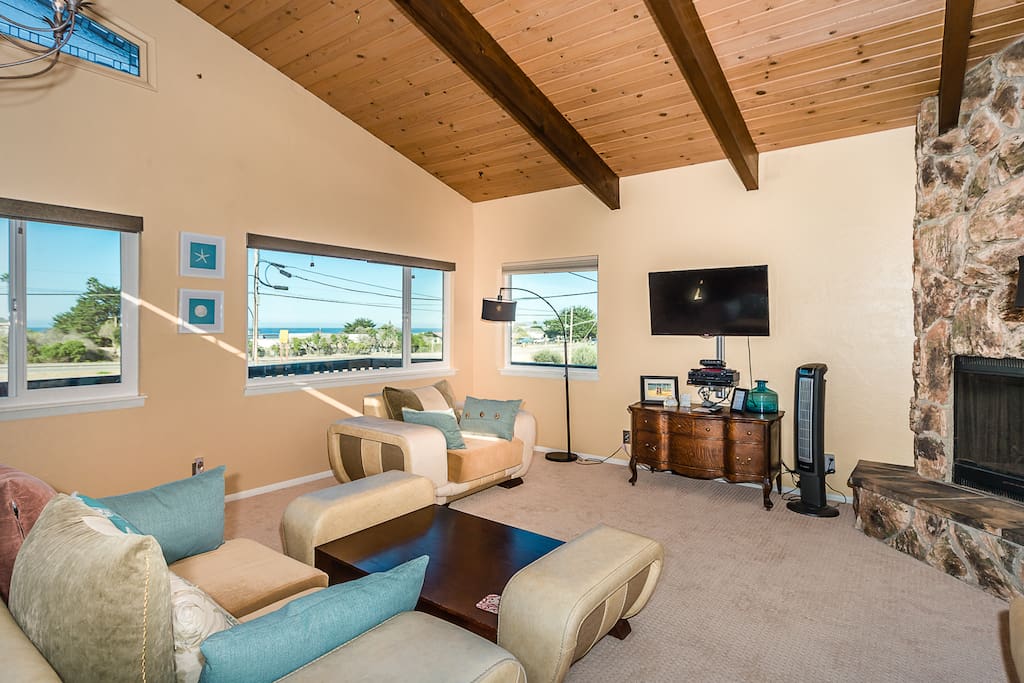 Living Room with flat screen TV