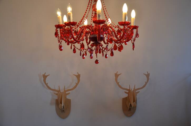 Amazing Royal Mile Apartment. gallery image 2