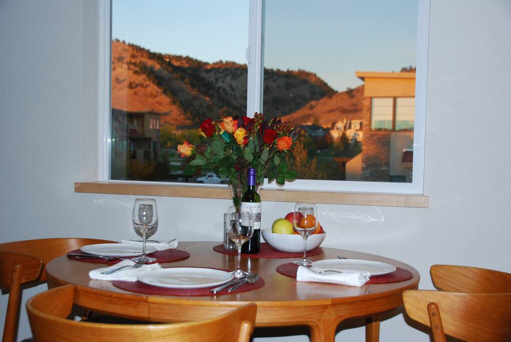 Dining table expands to seat 8; gorgeous view west