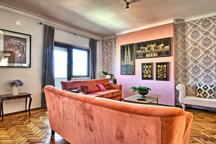 APOLONIA 7 FRONTAL up to 20 guests gallery image 3