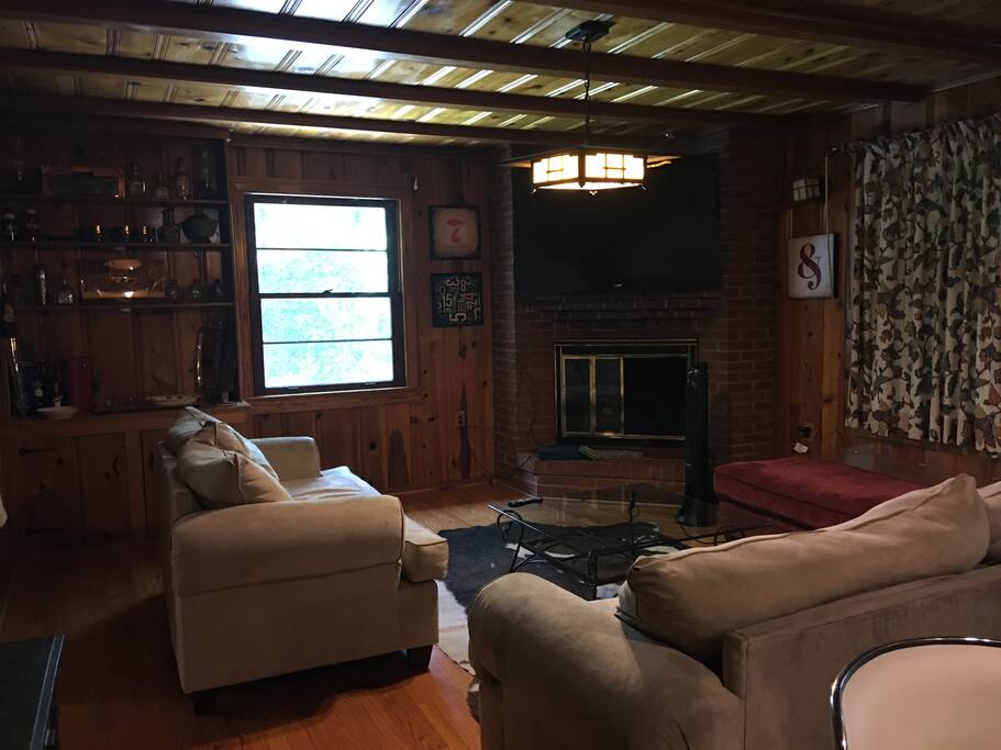 2nd living room