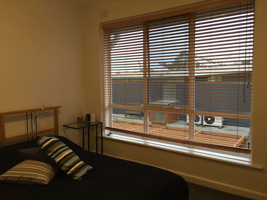 Bed room ( queen bed , inbuilt robe)